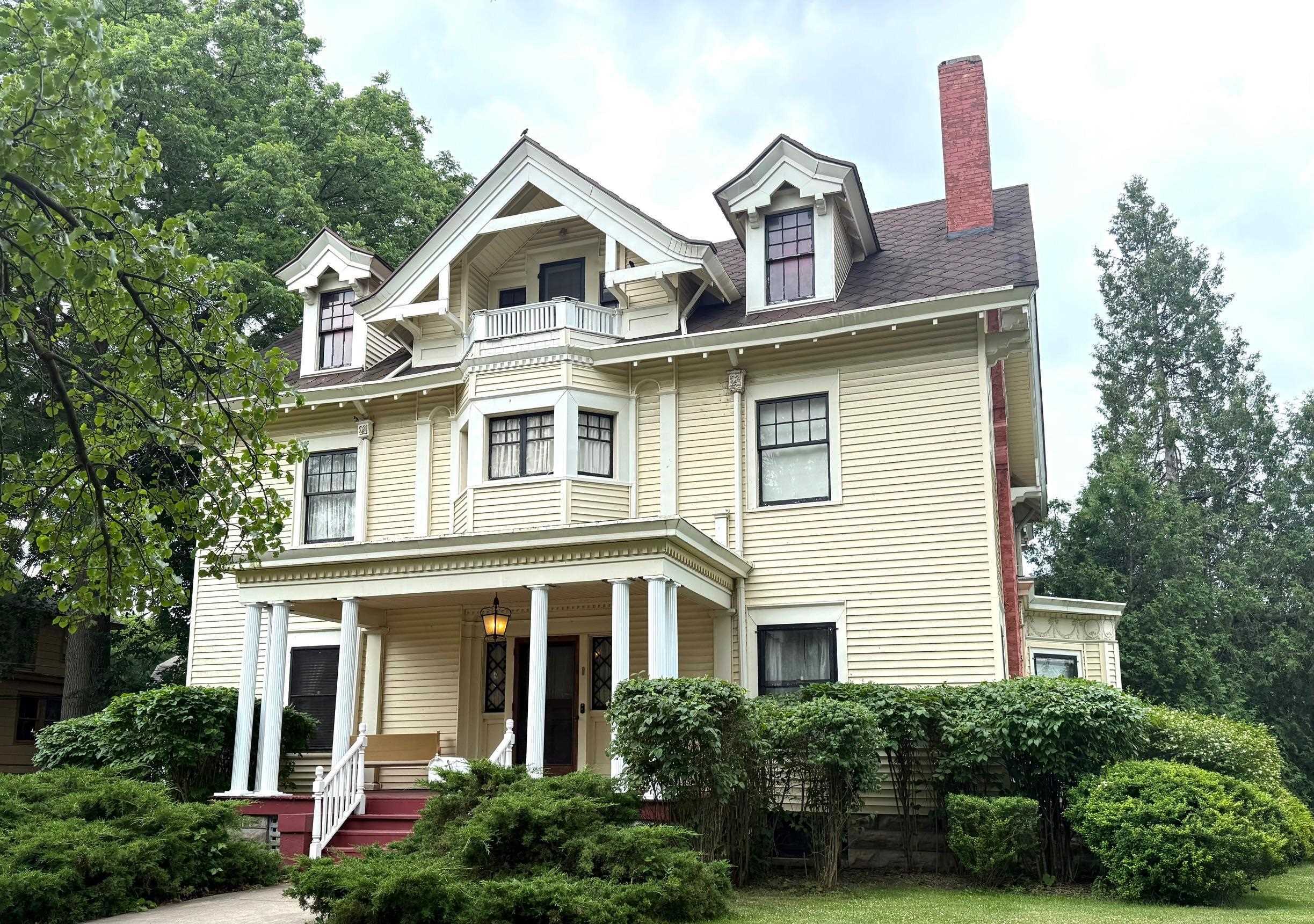 Property Photo: 605 W Midland Street MI 48706