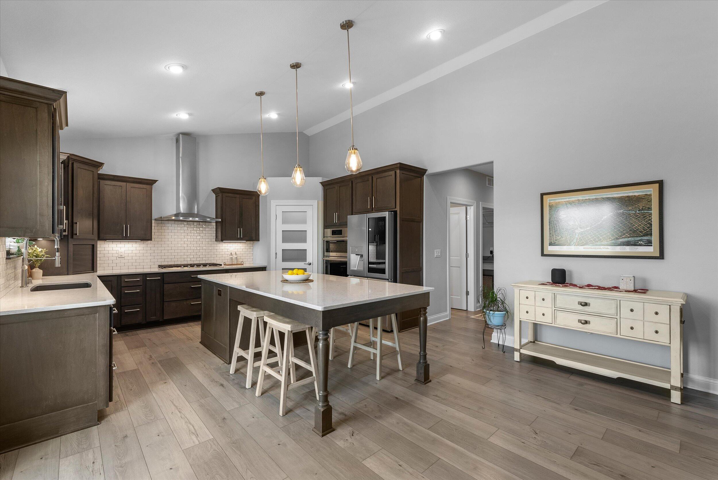 Property Photo: 896 Kohlwey Dr WI 53024