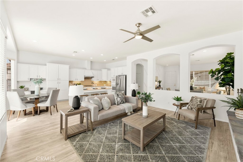 Property Photo: 40065 Temple Court CA 92563