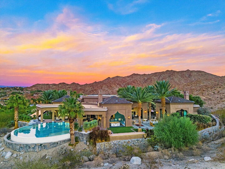 Property Photo: 613 Indian CA 92260