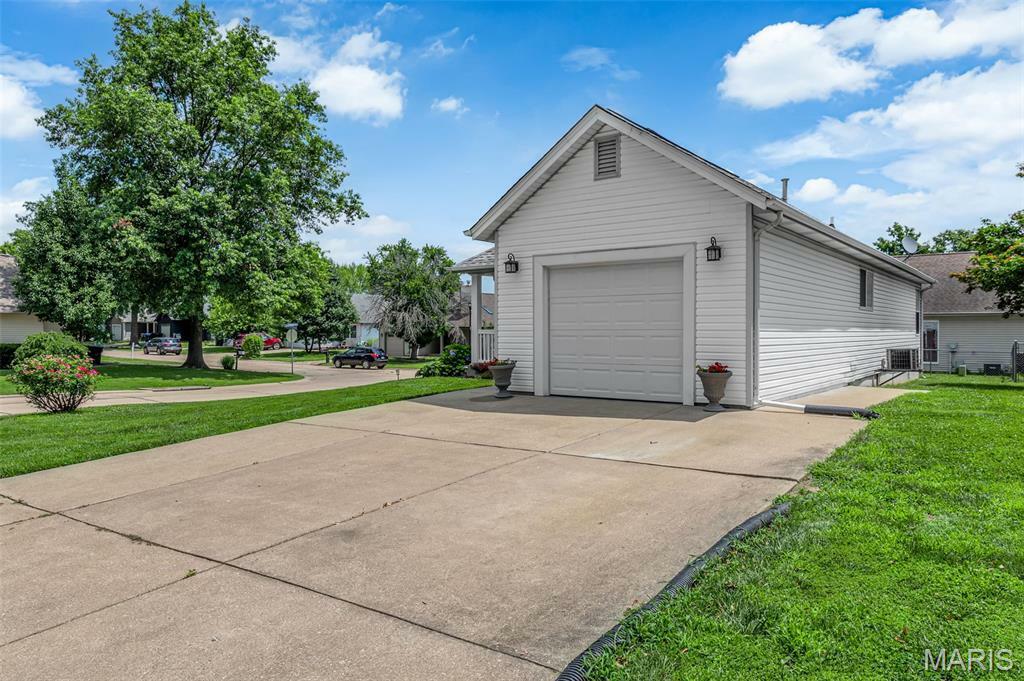 Property Photo: 2961 Plum Leaf Circle MO 63303