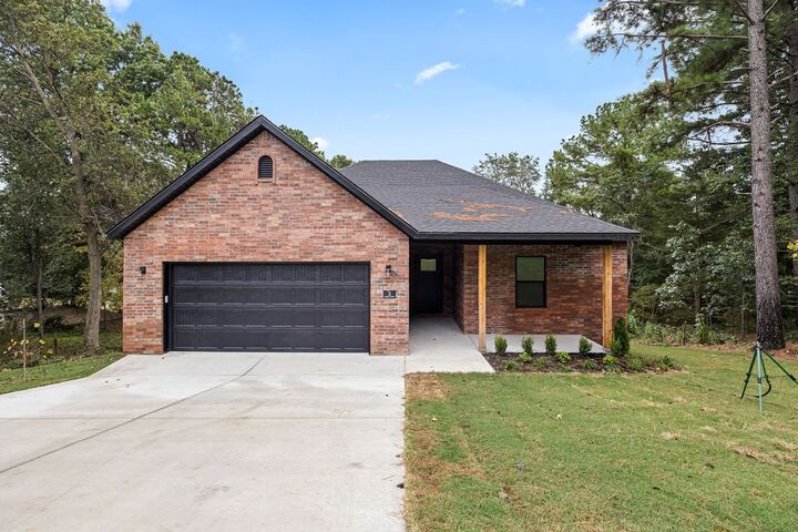 Property Photo:  3 Kelaen Circle  AR 72715 