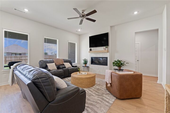 Property Photo: 457 N Goose Xing AR 72730