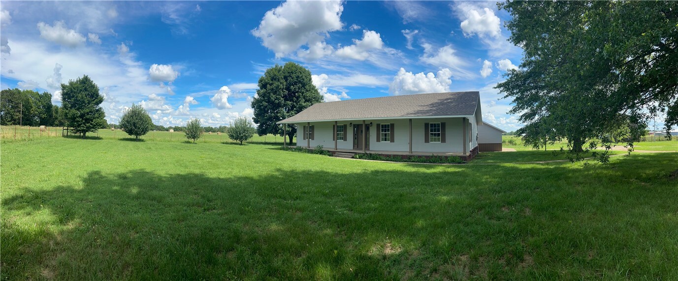 17605 Bittersweet Road  Gravette AR 72736 photo