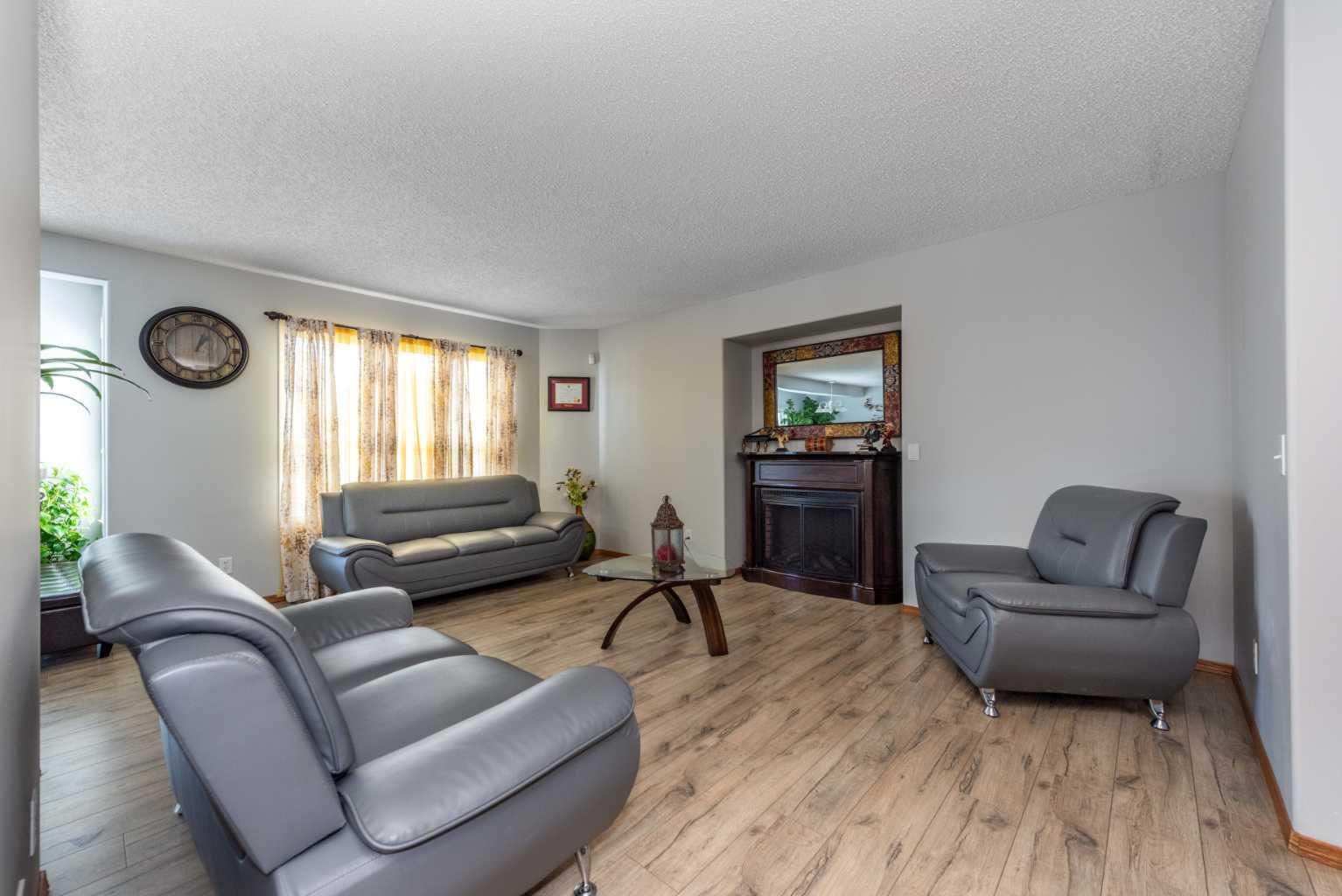 Photo de la propriété: 48 Saddlehorn Crescent NE AB T3J 4M3