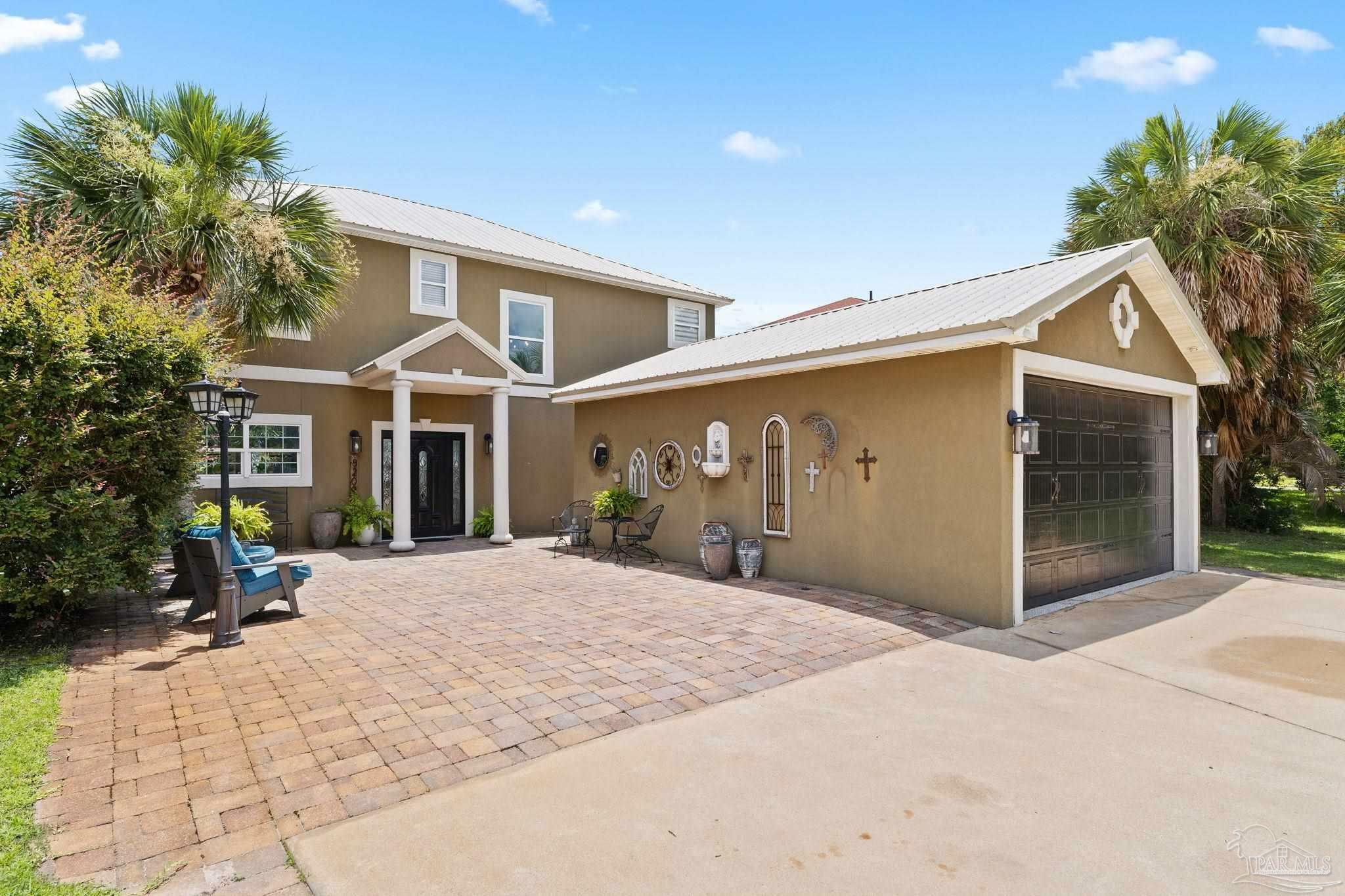 Property Photo: 8209 Pompano St FL 32566