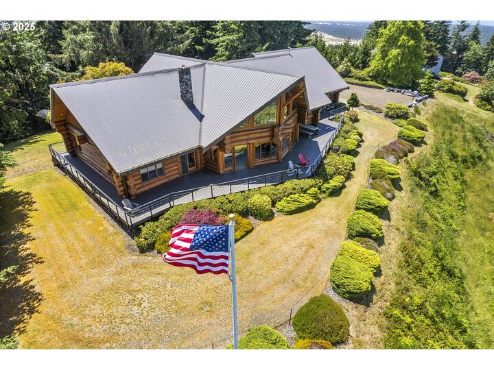 Property Photo: 6154 View Rd OR 97439