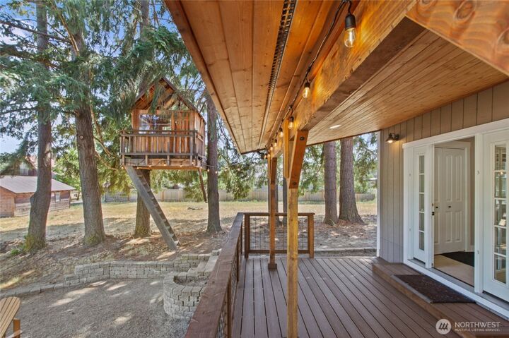 Property Photo:  617 S 1st Street  WA 98941 