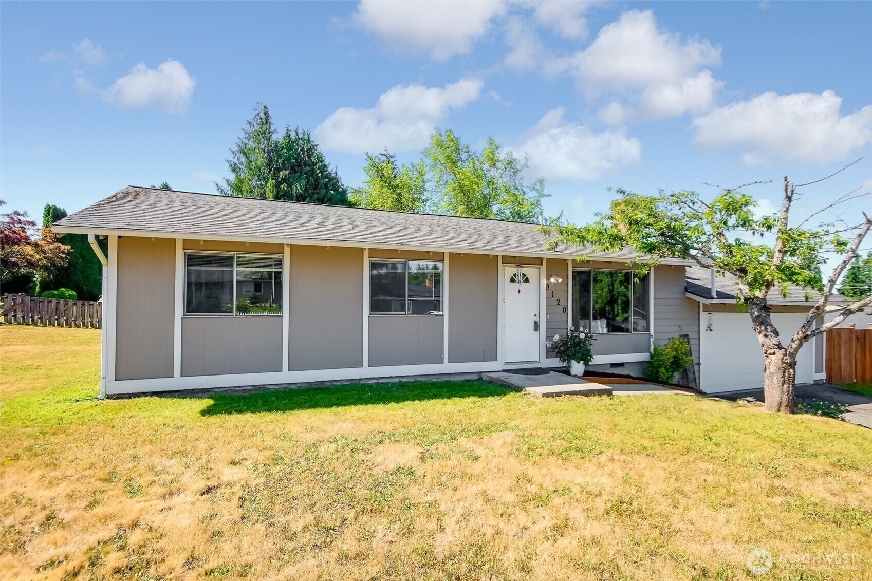 Property Photo: 9120 8th Street SE WA 98252