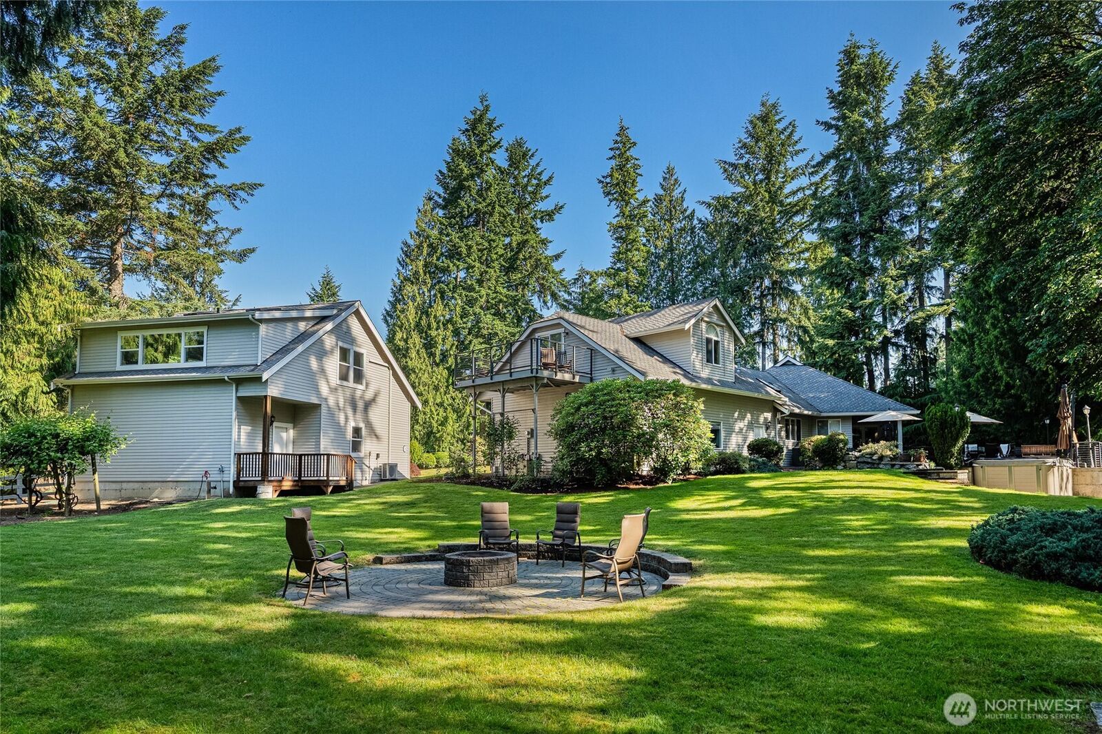 Property Photo:  15618  163rd Avenue NE  WA 98072 