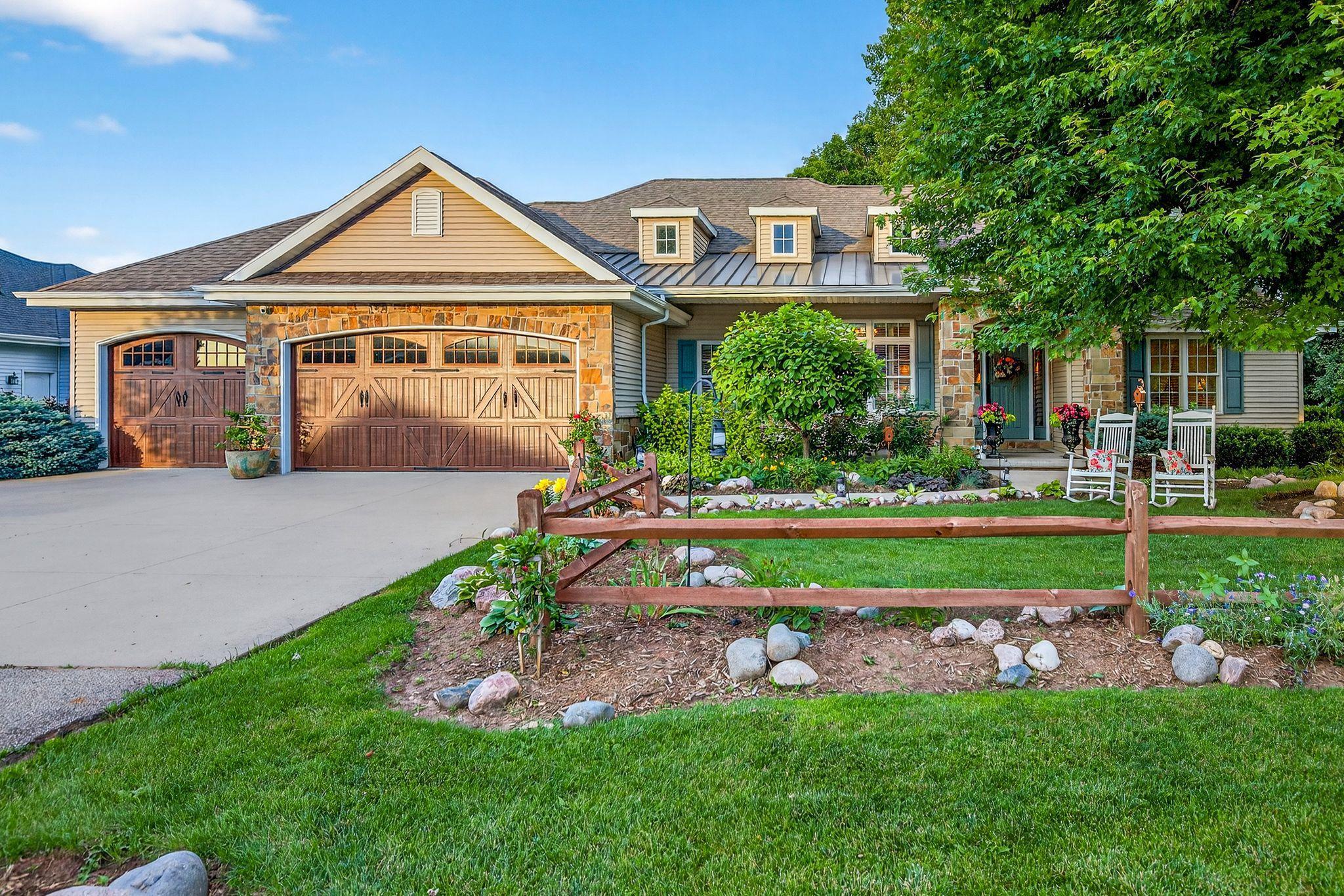 Property Photo: 1163 Ava Court WI 54956