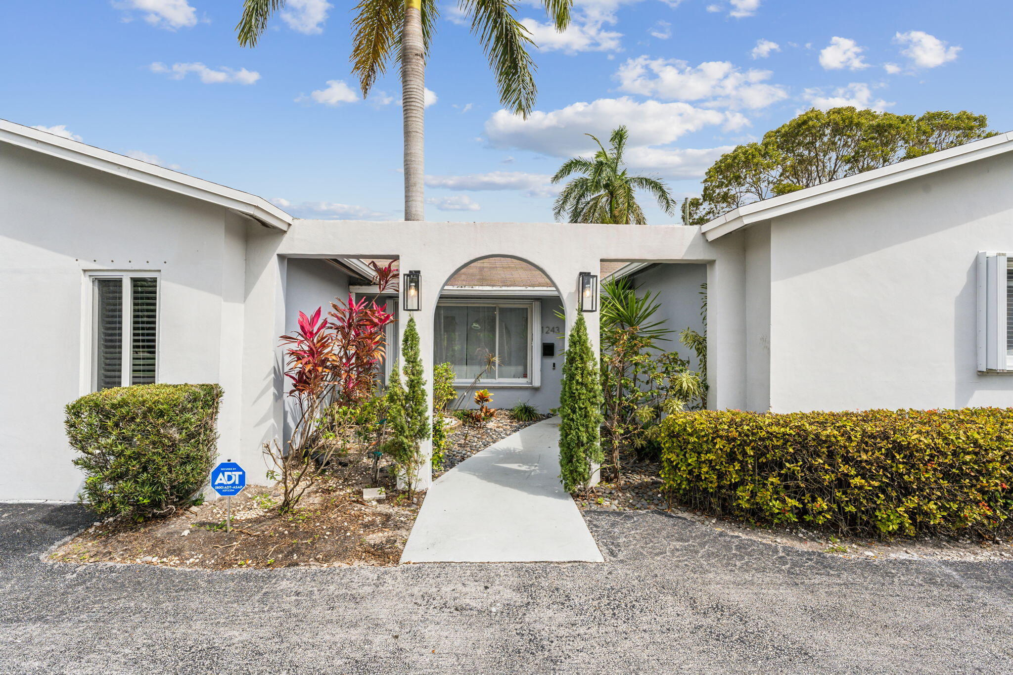 Property Photo: 1243 Garfield Street FL 33019