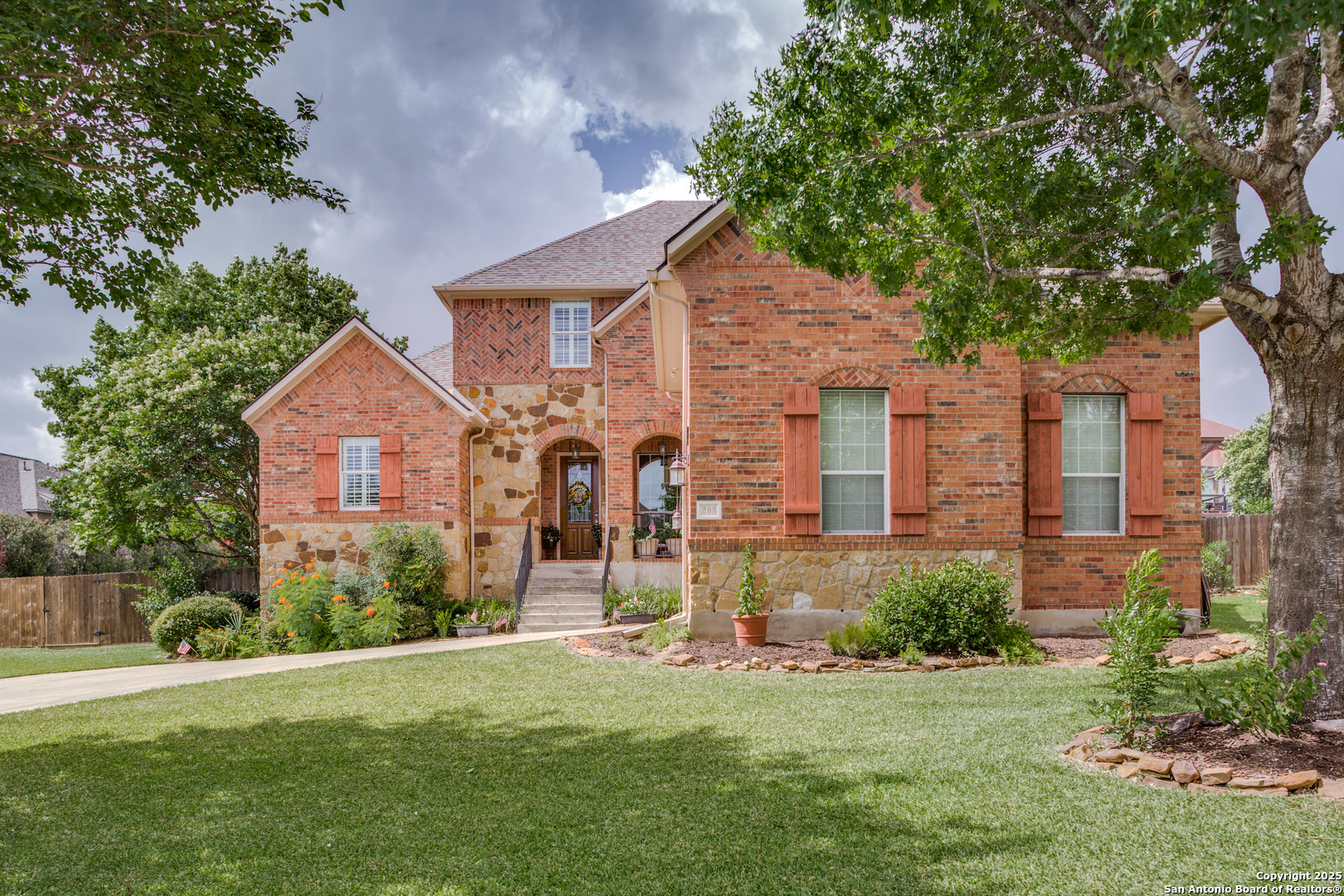 Property Photo: 203 Bushbuck Path TX 78258
