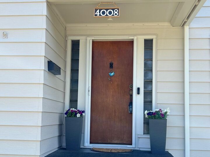 Property Photo:  4008 E 5th Ave  WA 99202 