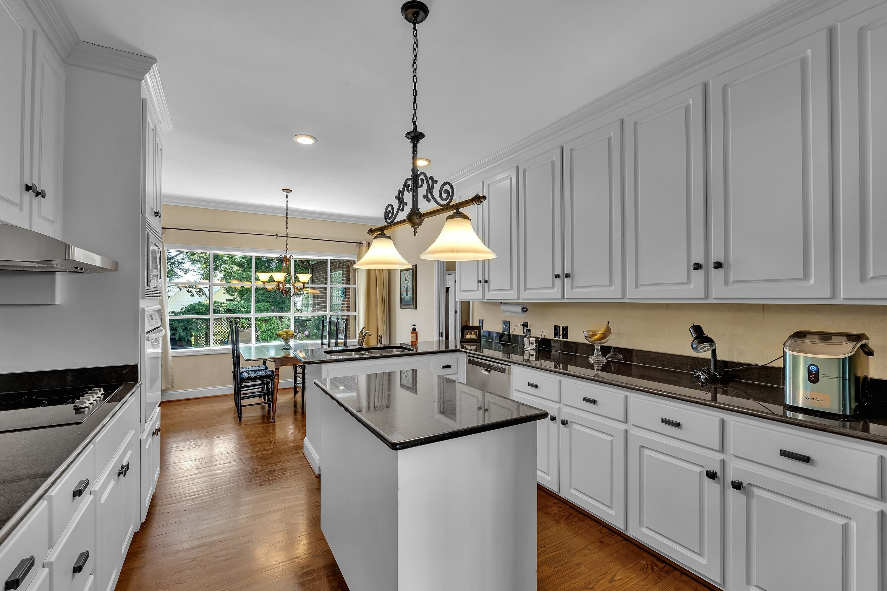 Property Photo: 105 N Bennington Drive SC 29307