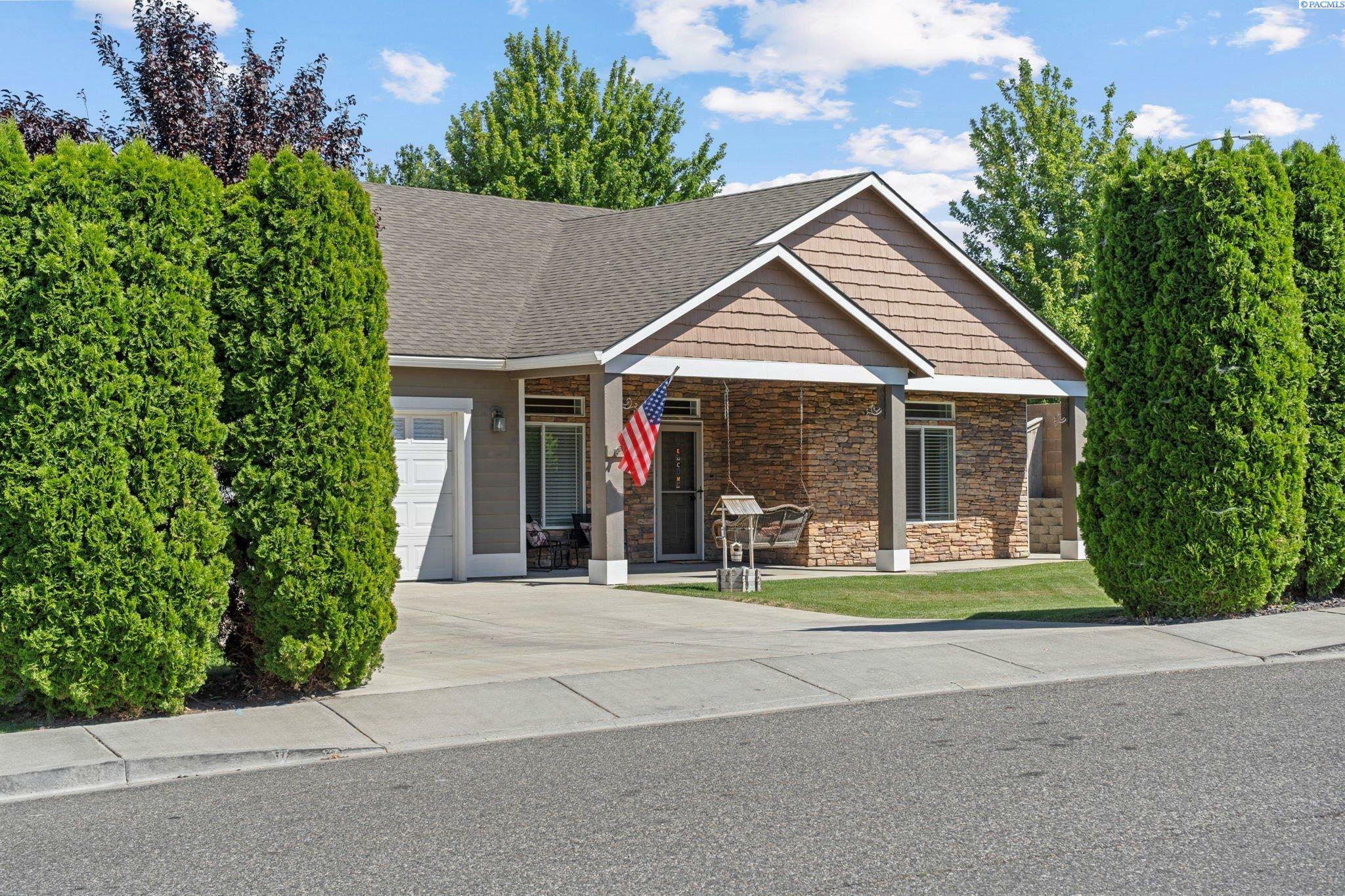 Property Photo: 2409 S Edison WA 99338