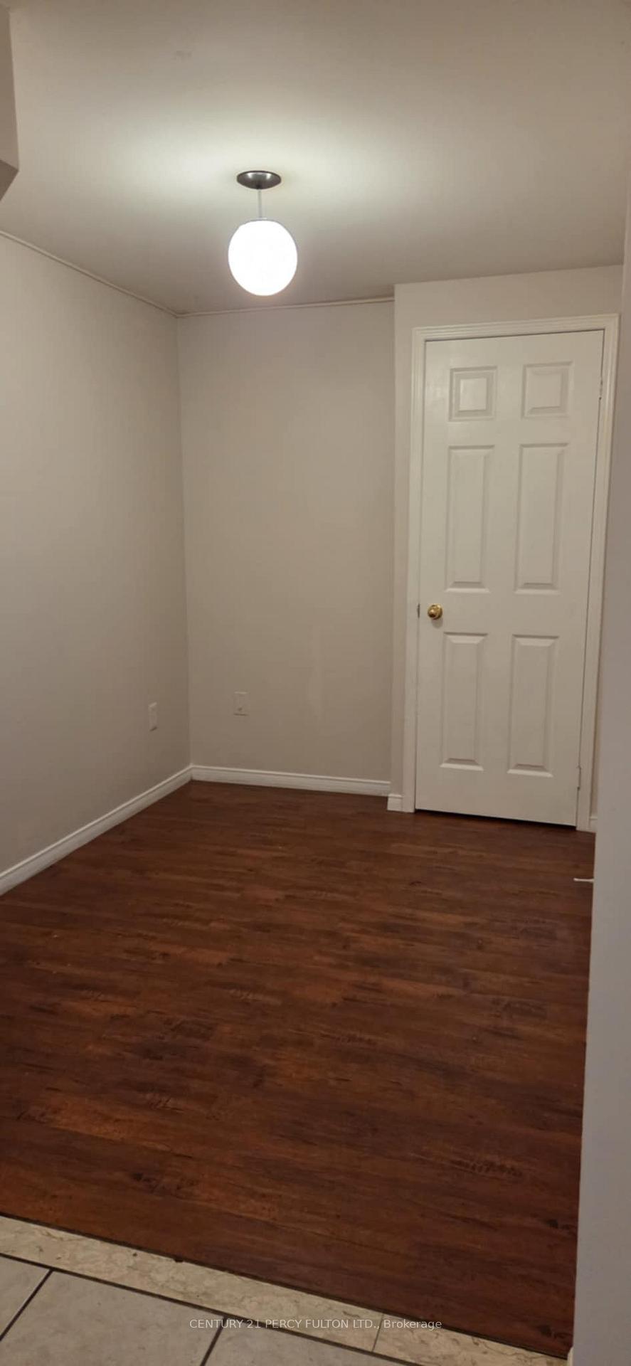 Photo de la propriété:  4651C Kingston Road Lower Level  ON M1E 2P8 