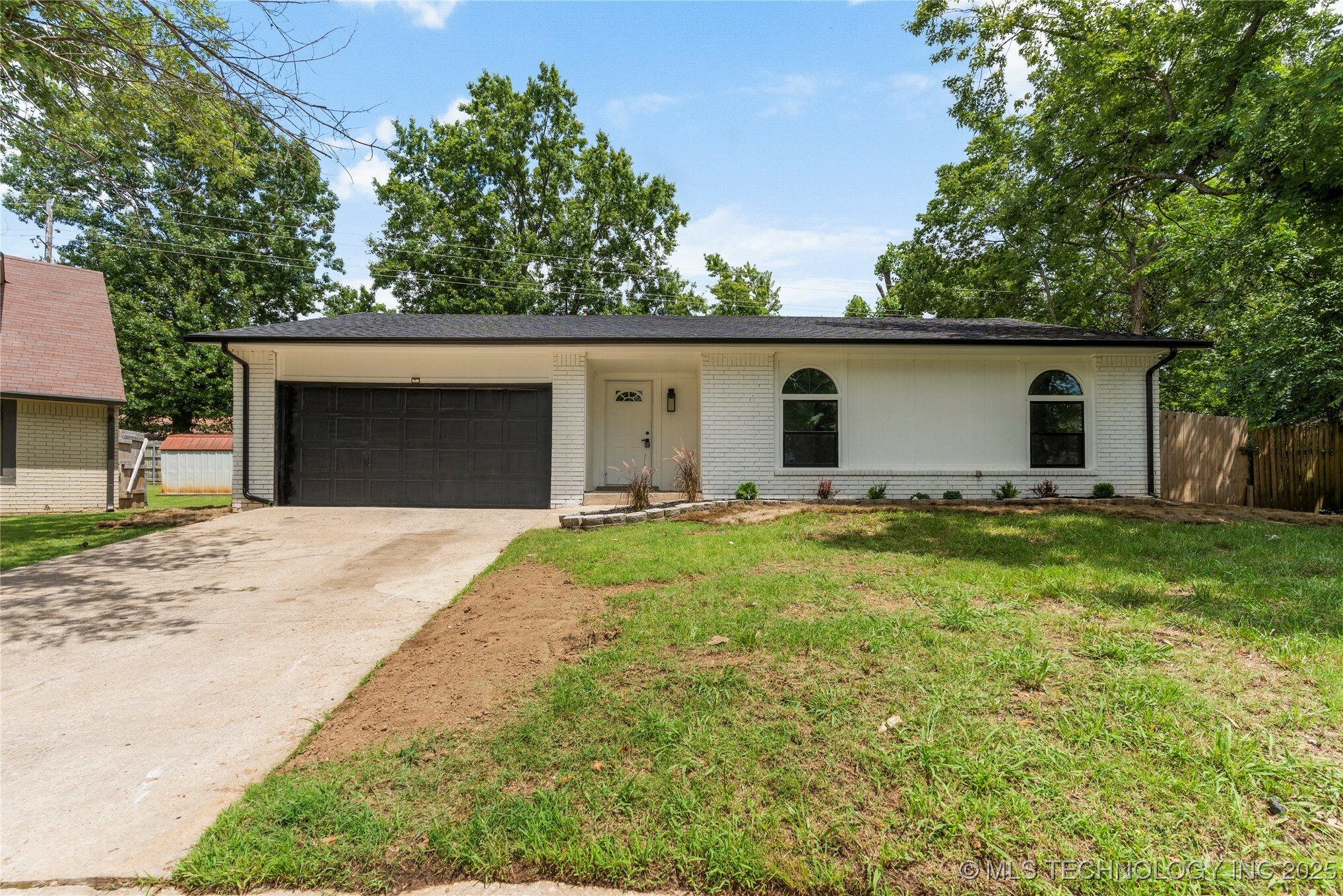 101 W Waco Place  Broken Arrow OK 74011 photo