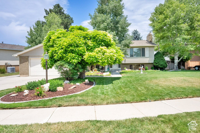 Property Photo: 1407 E 6710 S UT 84121