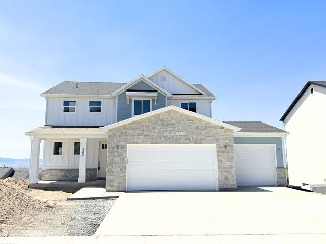 Property Photo:  565 S 1140 E 1203  UT 84335 