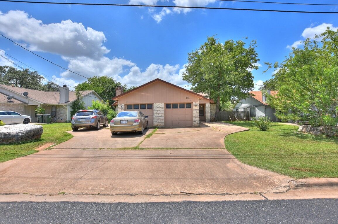 Property Photo: 517 Luther Drive TX 78628