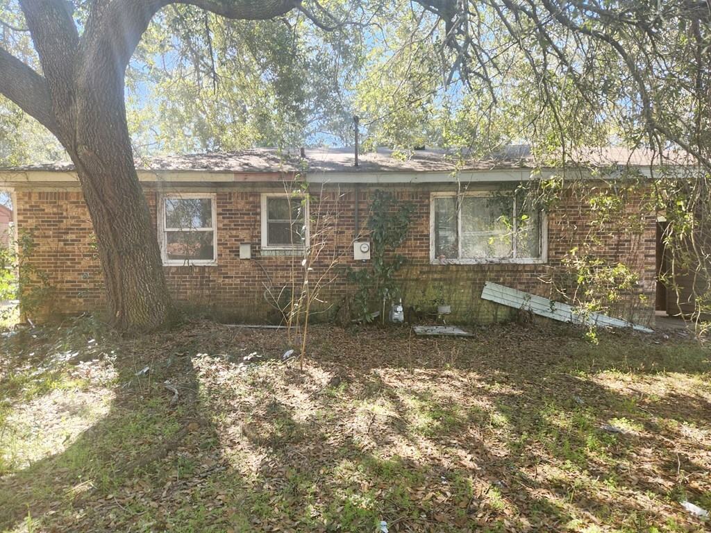 Property Photo: 805 E 4th Ave GA 31701