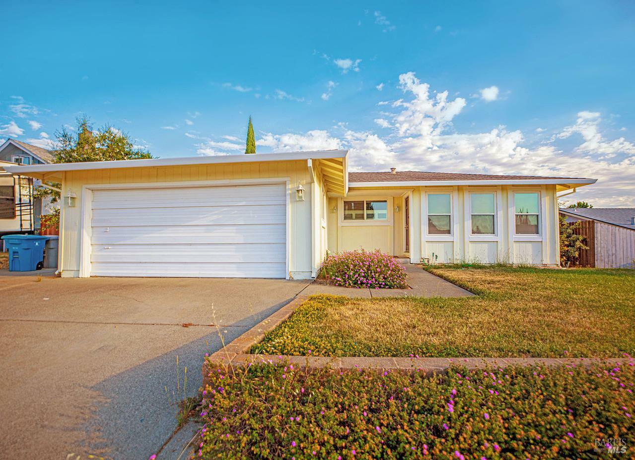 Property Photo: 155 Hartford Avenue CA 95687