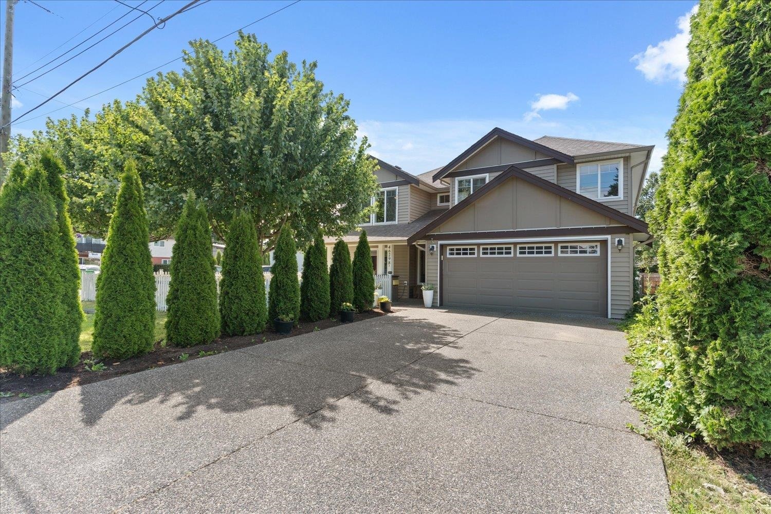 Property Photo: 46298 Third Avenue A BC V2P 1R8