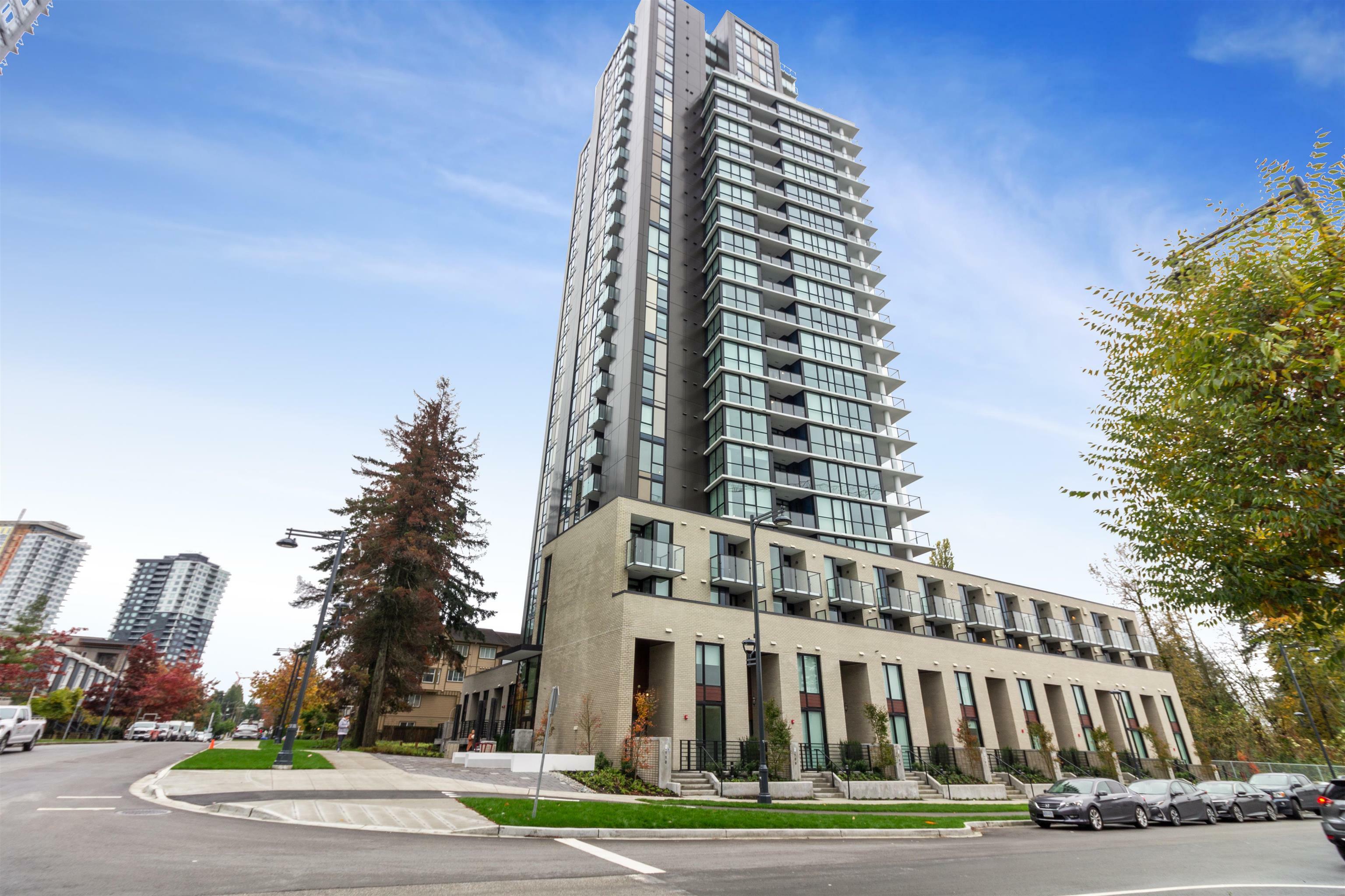 Property Photo: 10333 133 Street 2502 BC V3R 2H4