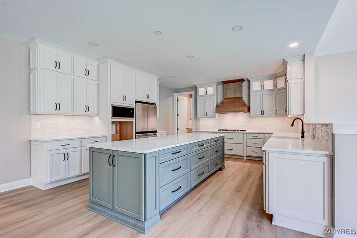 Property Photo: 5201 Kandefer'S Trail NY 14221