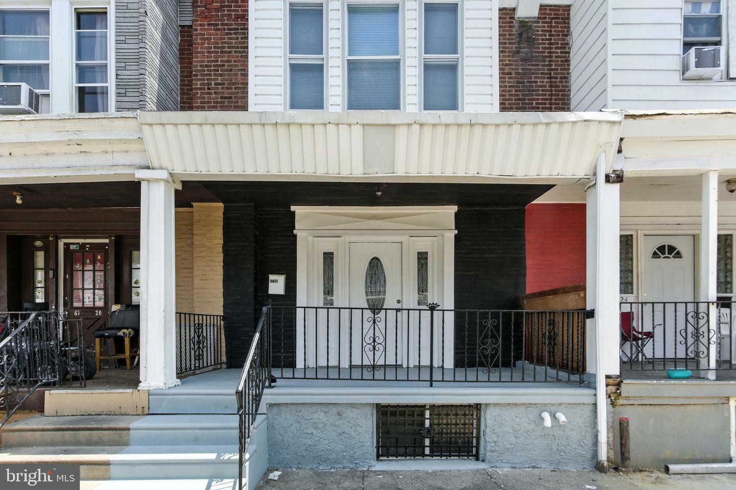 Property Photo: 6722 Linmore Avenue PA 19142