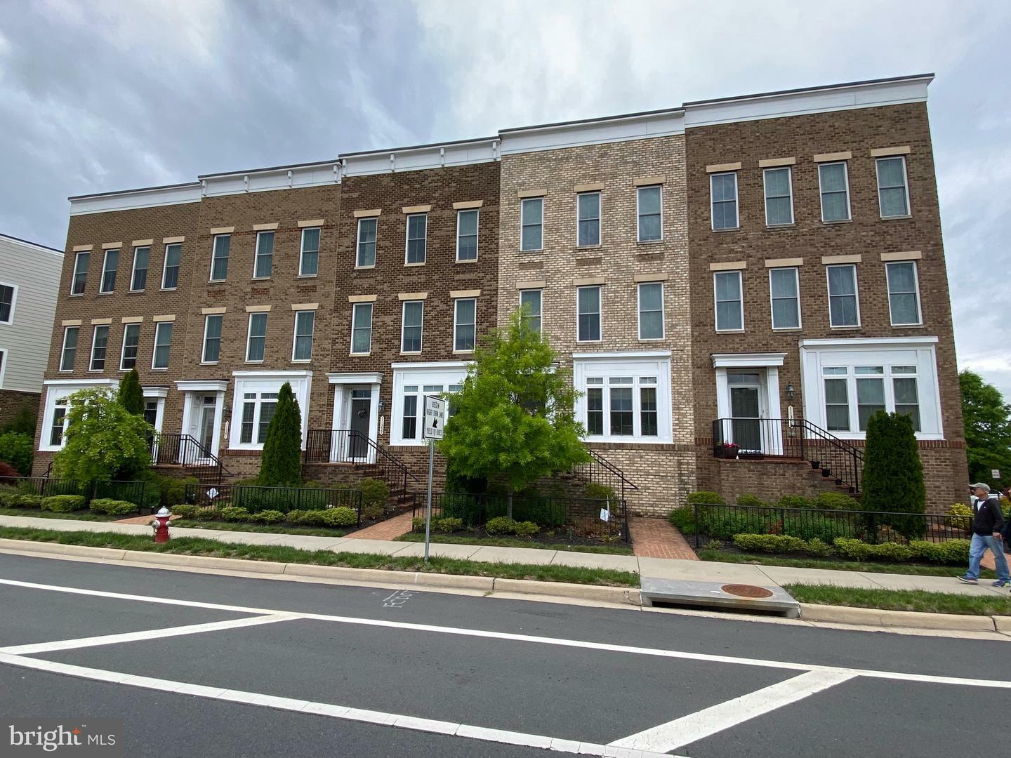 Property Photo: 11357 Ridgeline Road VA 22030