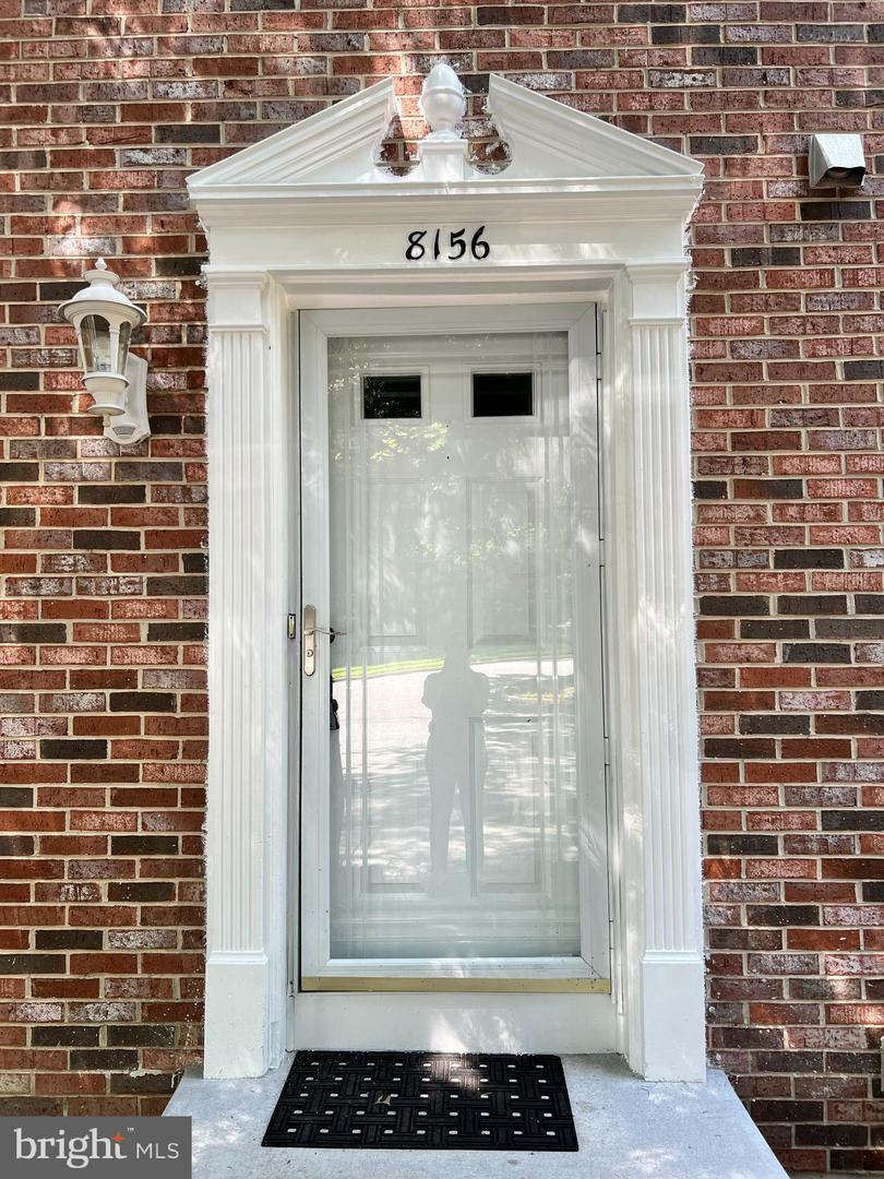 Property Photo: 8156 Dark Den Circle VA 22153