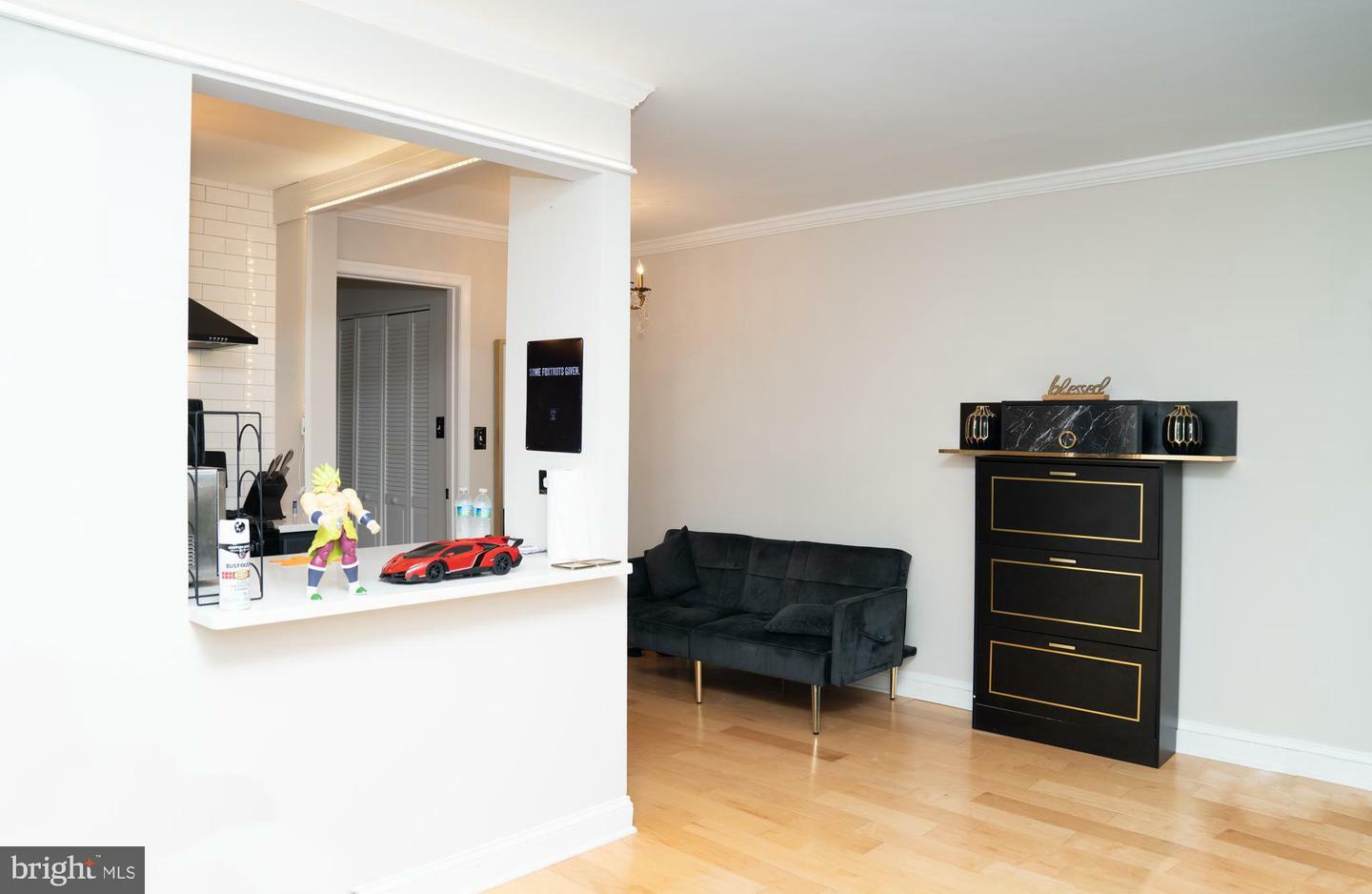 Property Photo: 2237 Farrington Avenue 06-201 VA 22303