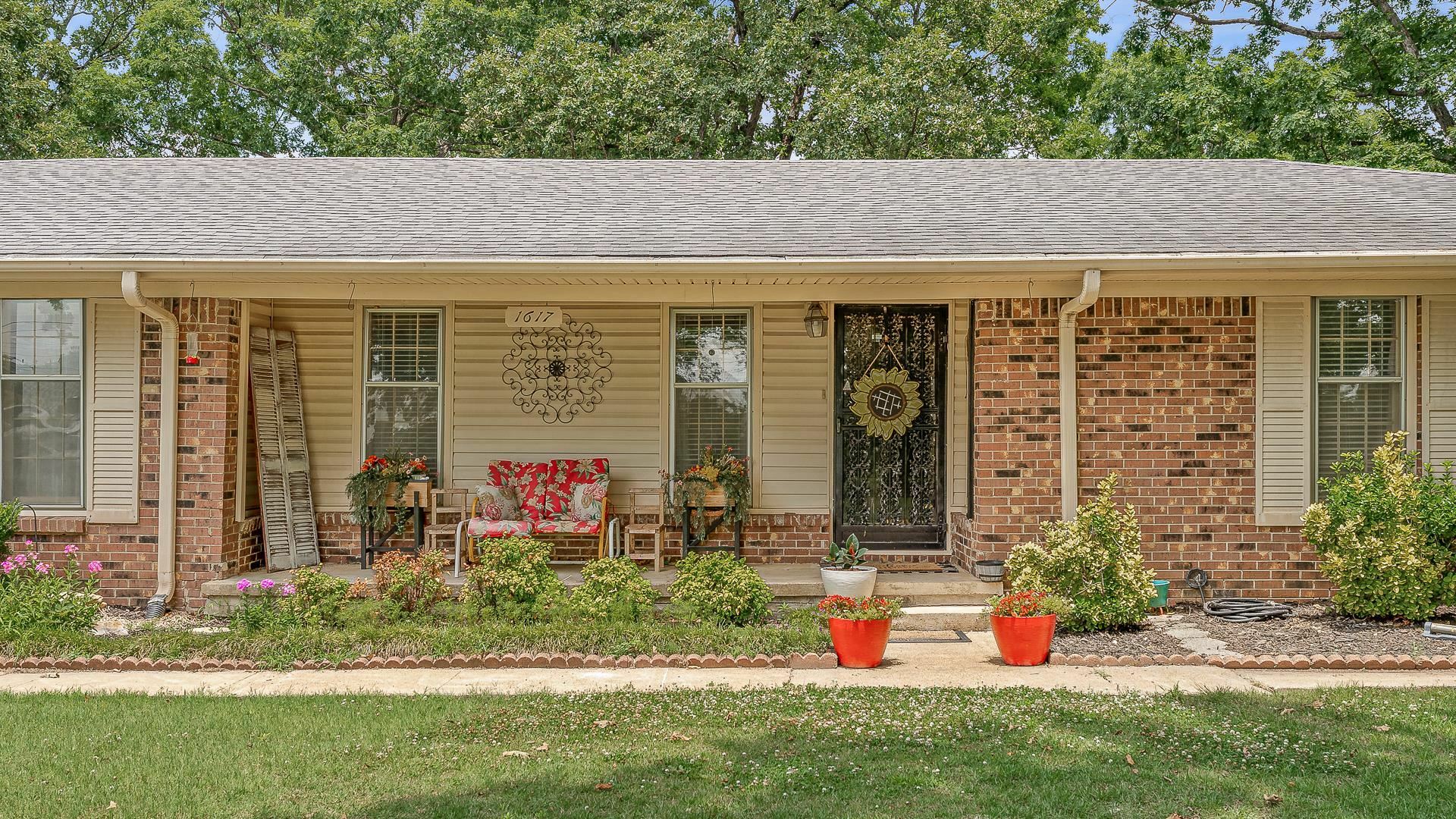 Property Photo: 1617 Strawfloor AR 72404