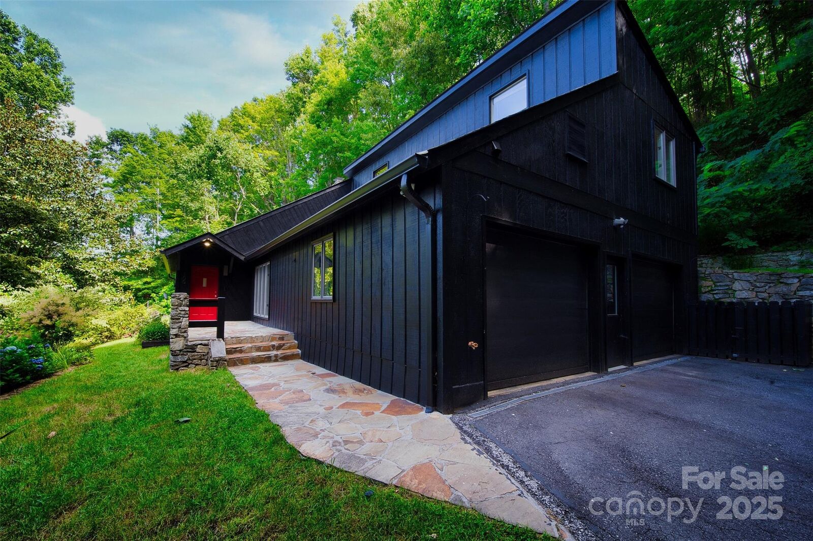 Property Photo:  100 Ballantree Drive  NC 28803