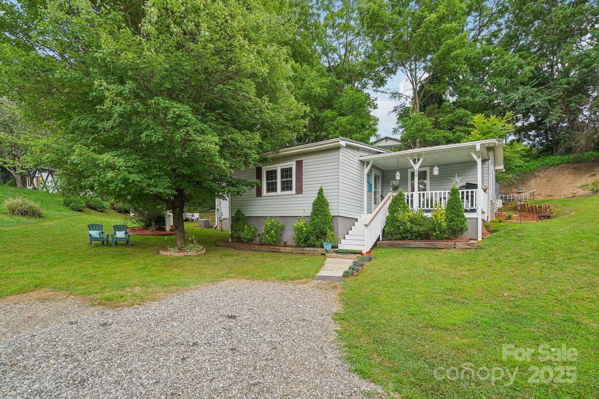 Property Photo:  69 Devlin Street  NC 28716 