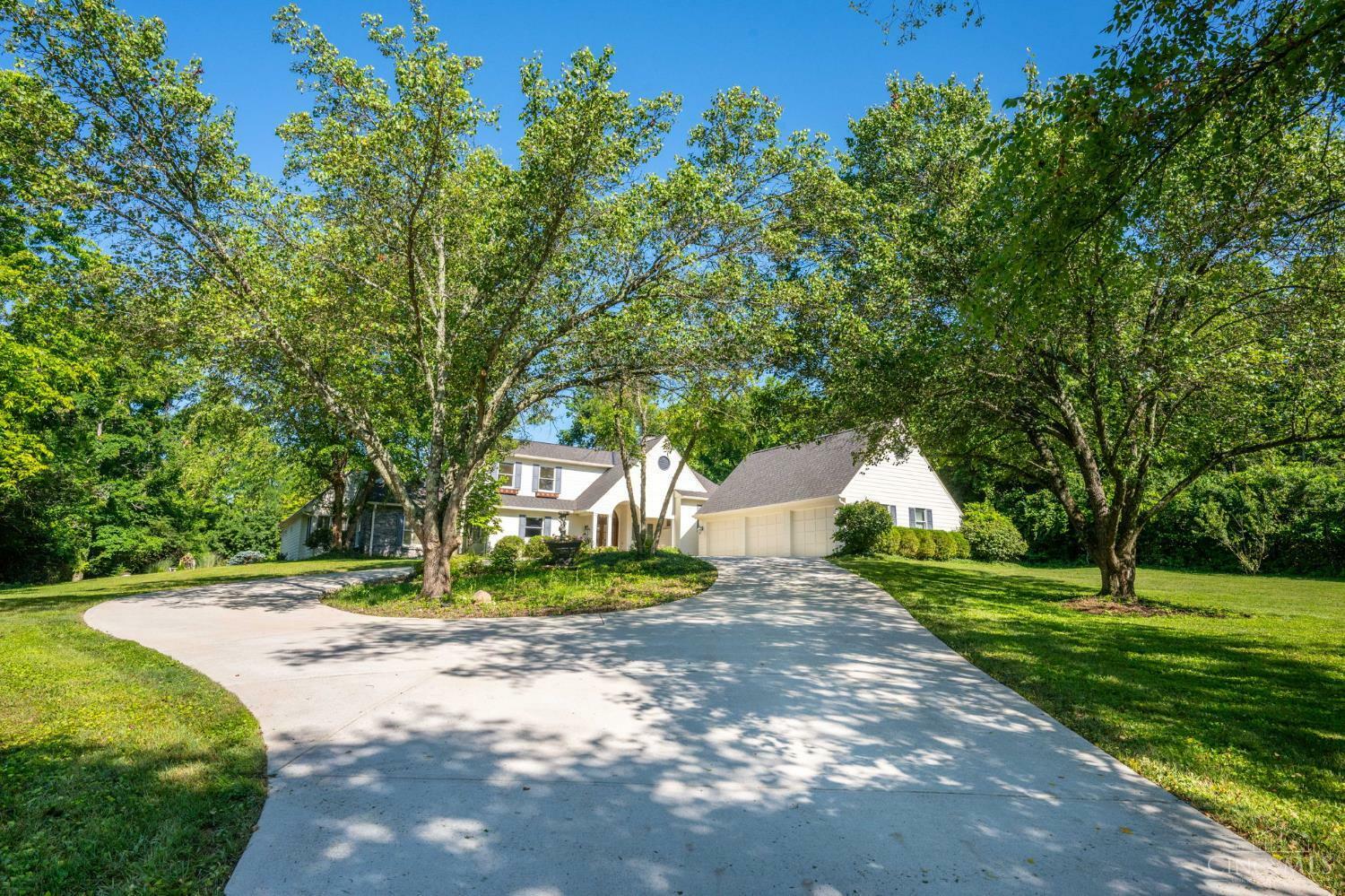Property Photo: 8740 Old Indian Hill Road OH 45243