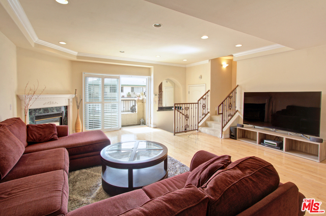 Property Photo: 11355 Missouri Ave CA 90025