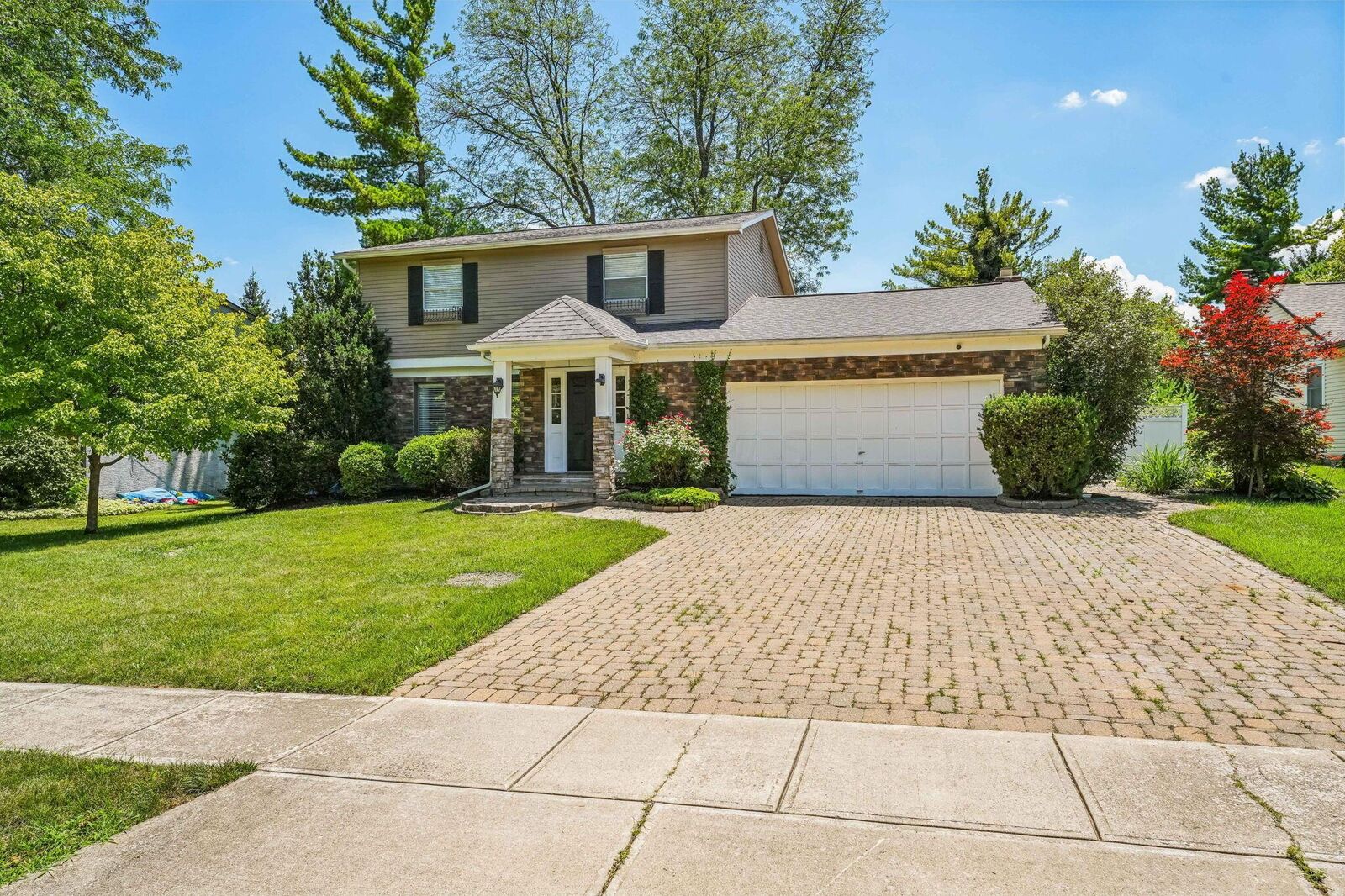 Property Photo: 1147 Nantucket Avenue OH 43235