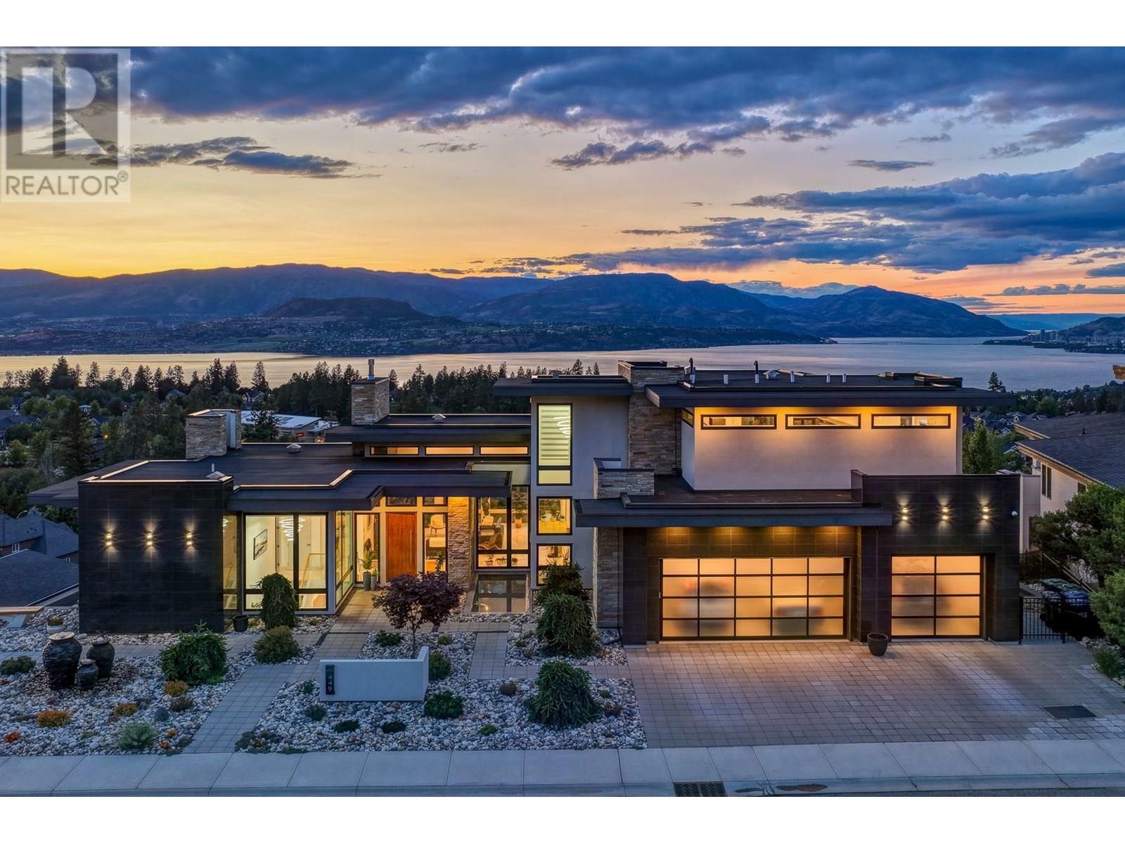 449 Swan Drive  Kelowna BC V1W 5L9 photo
