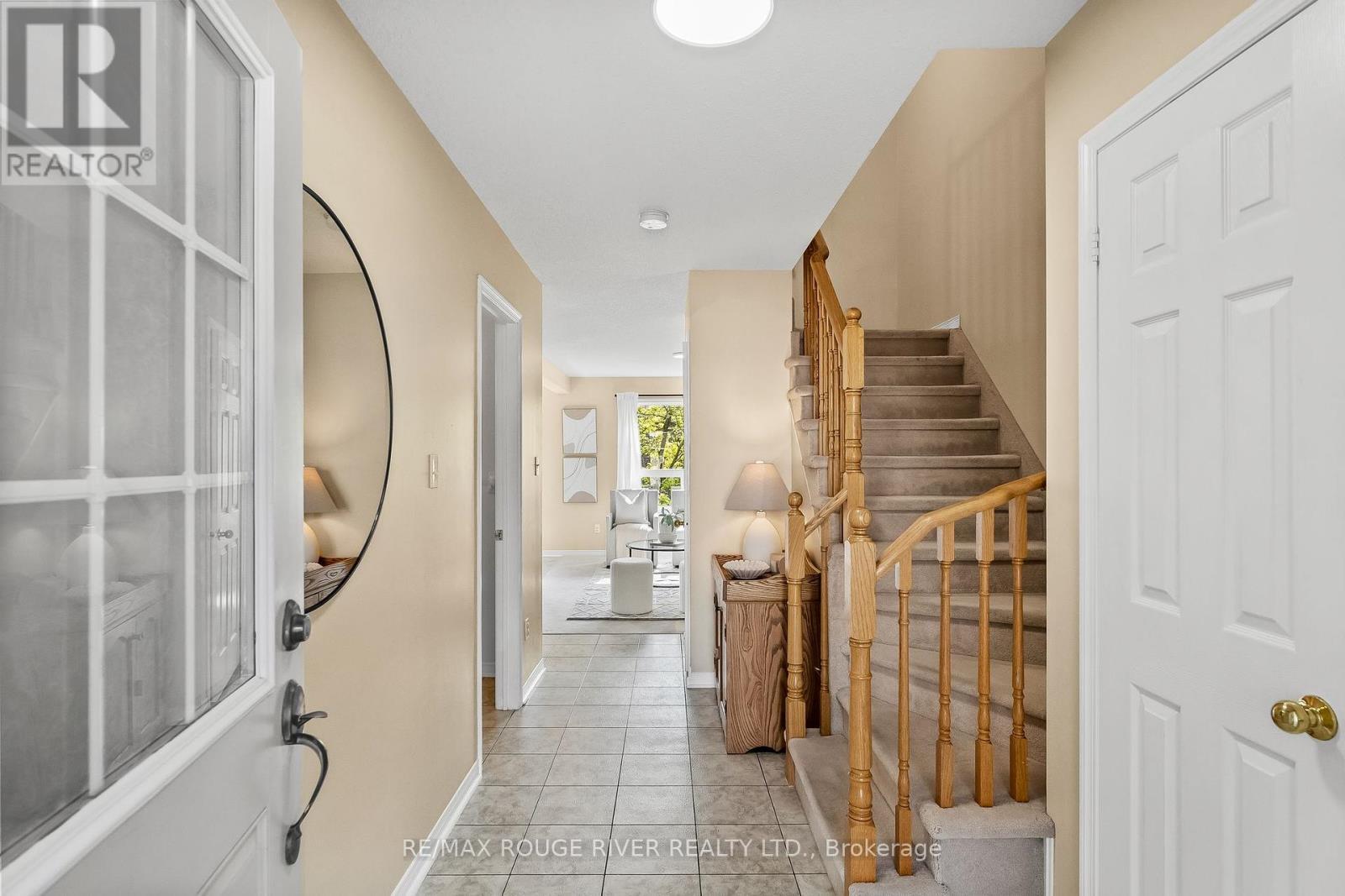 Property Photo: 1087 Ormond Drive 49 ON L1K 0E8