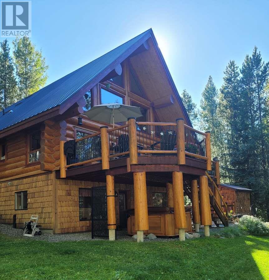 Property Photo:  3729 Ridgemont Drive  BC V1S 1Y8 