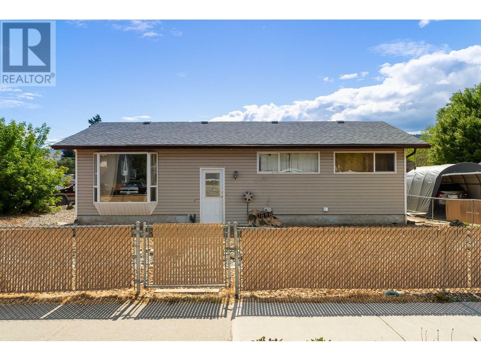 Property Photo: 1898 Douglas Street BC V1K 1E3