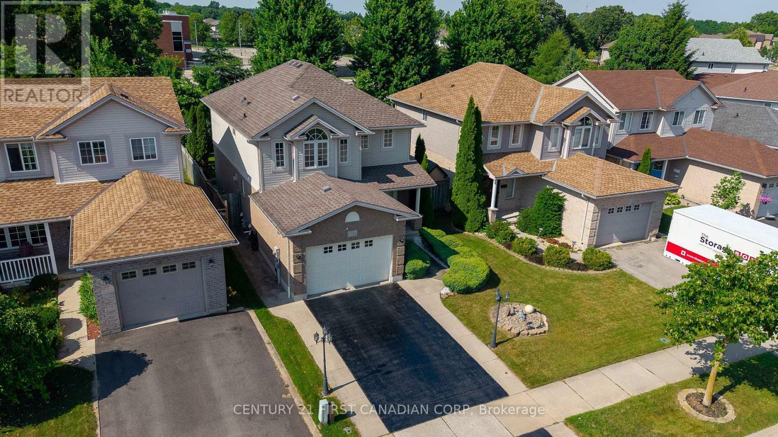 Property Photo: 1733 Devos Drive ON N5X 4H8