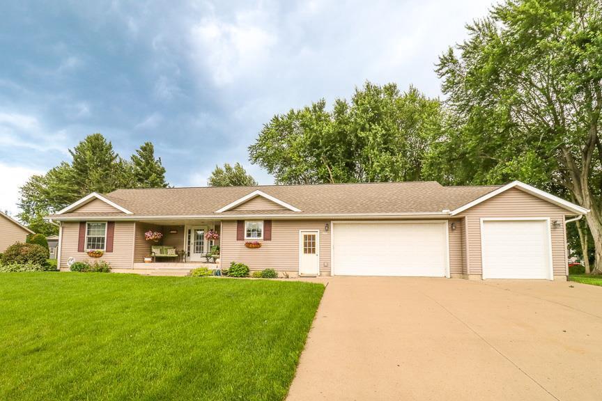 1610 East Cleveland Street  Marshfield WI 54449 photo