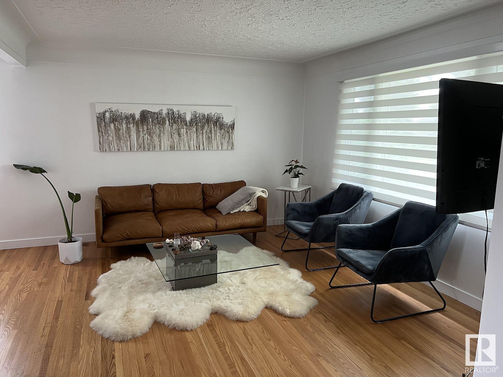 Property Photo: 8528 64 Avenue NW AB T6E 0H3