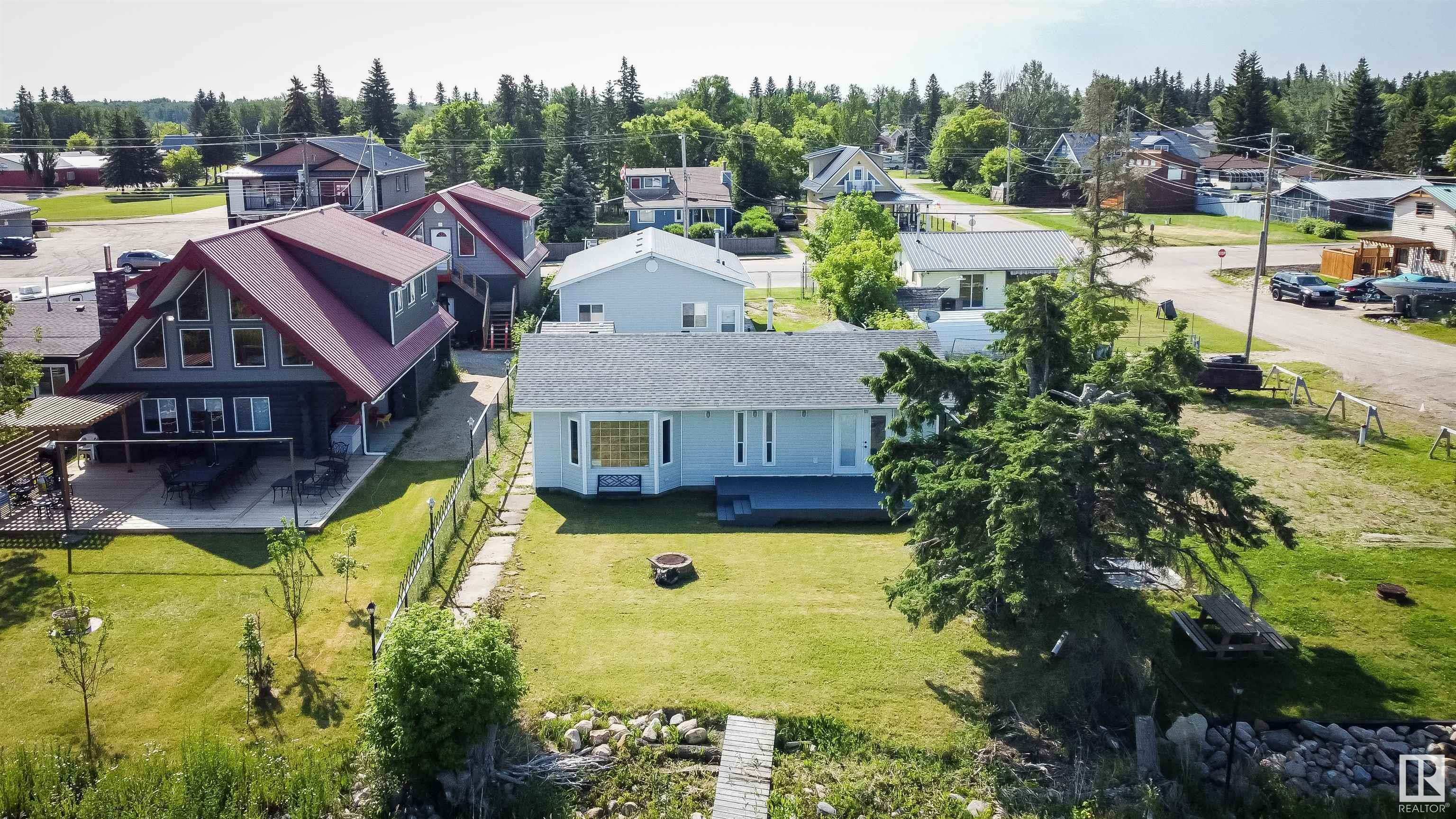Photo de la propriété: 5036 50 Avenue AB T0E 0A0