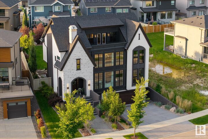Photo de la propriété: 3503 Keswick Boulevard SW AB T6W 4V6