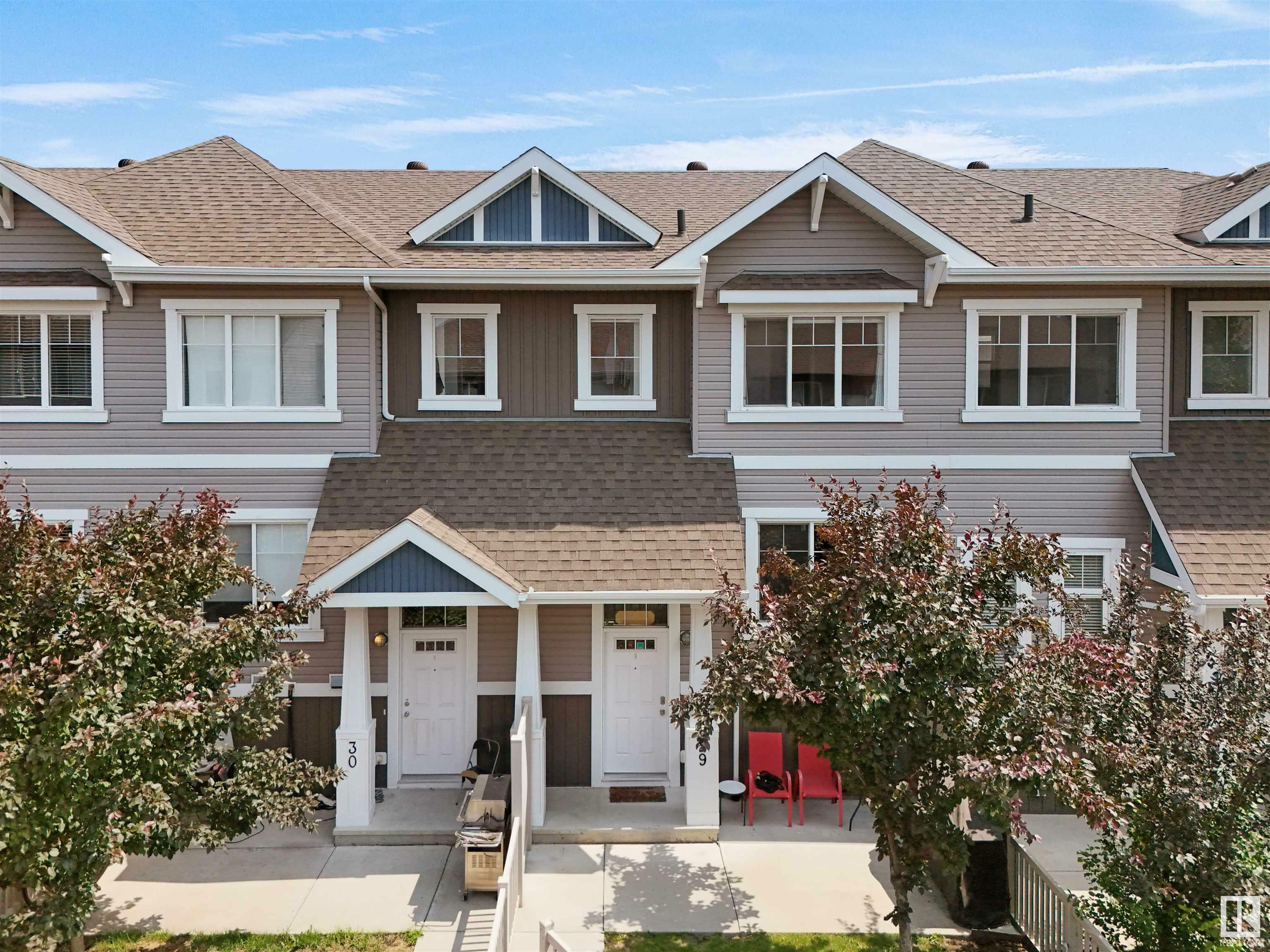 Property Photo: 1140 Chappelle Boulevard SW 29 AB T6W 2Z3